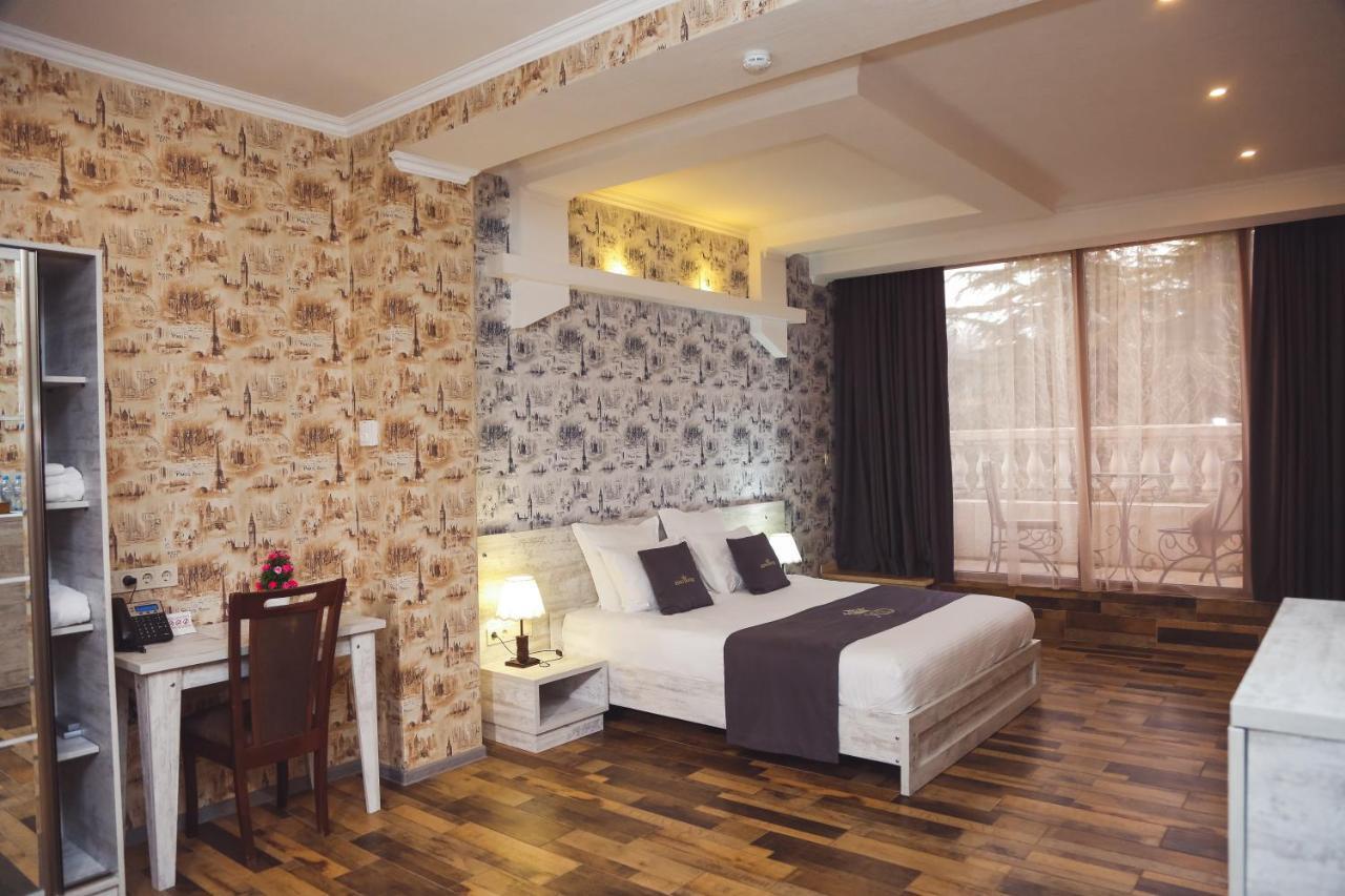 Hotel King David The Builder Kutaisi Bagian luar foto
