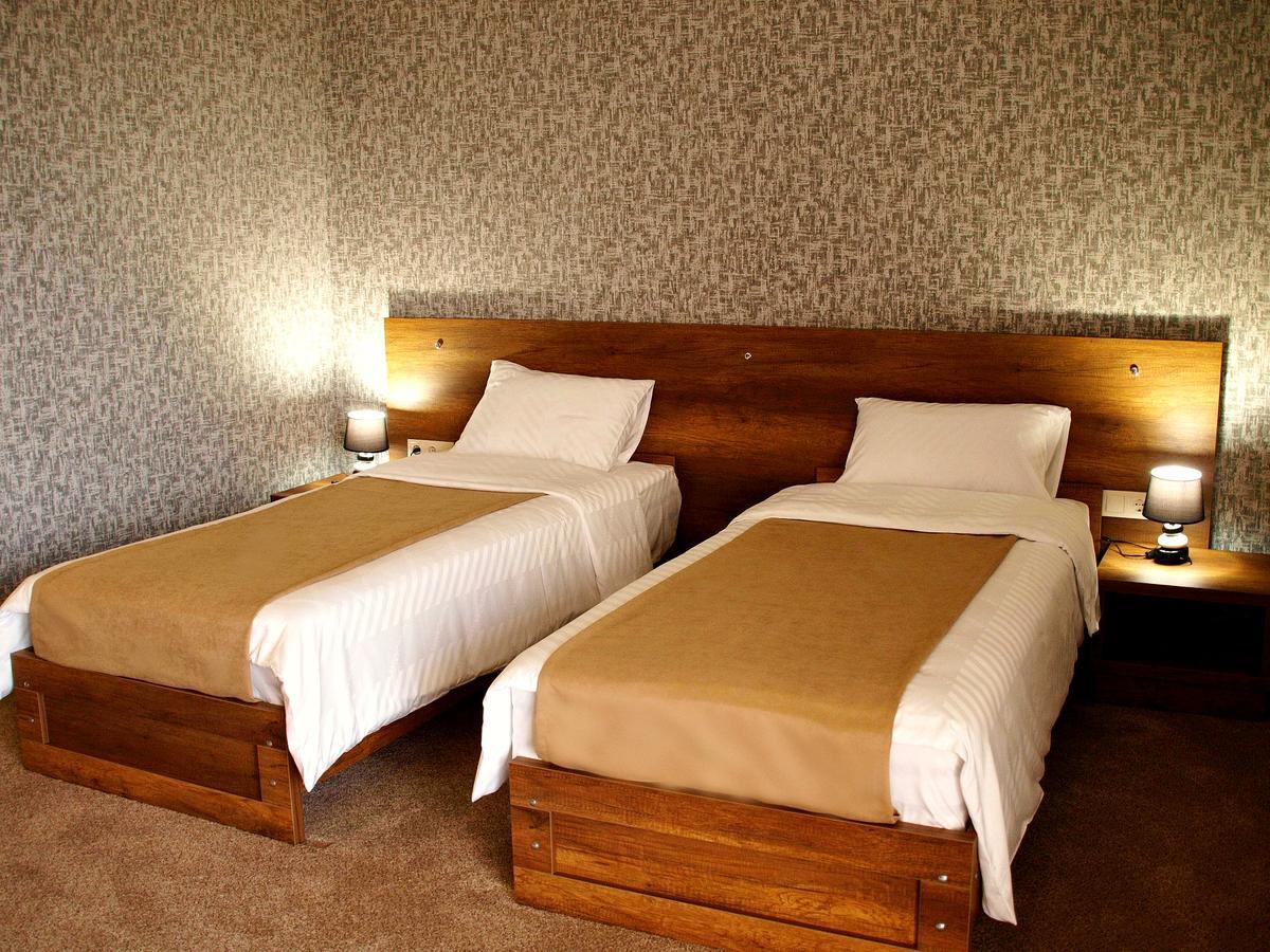 Hotel King David The Builder Kutaisi Bagian luar foto