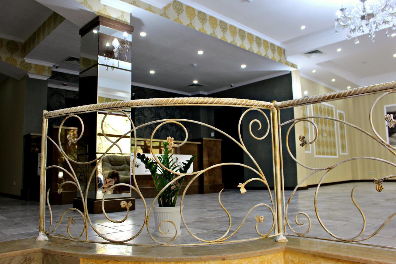 Hotel King David The Builder Kutaisi Bagian luar foto