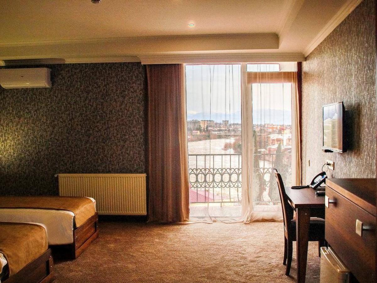 Hotel King David The Builder Kutaisi Bagian luar foto