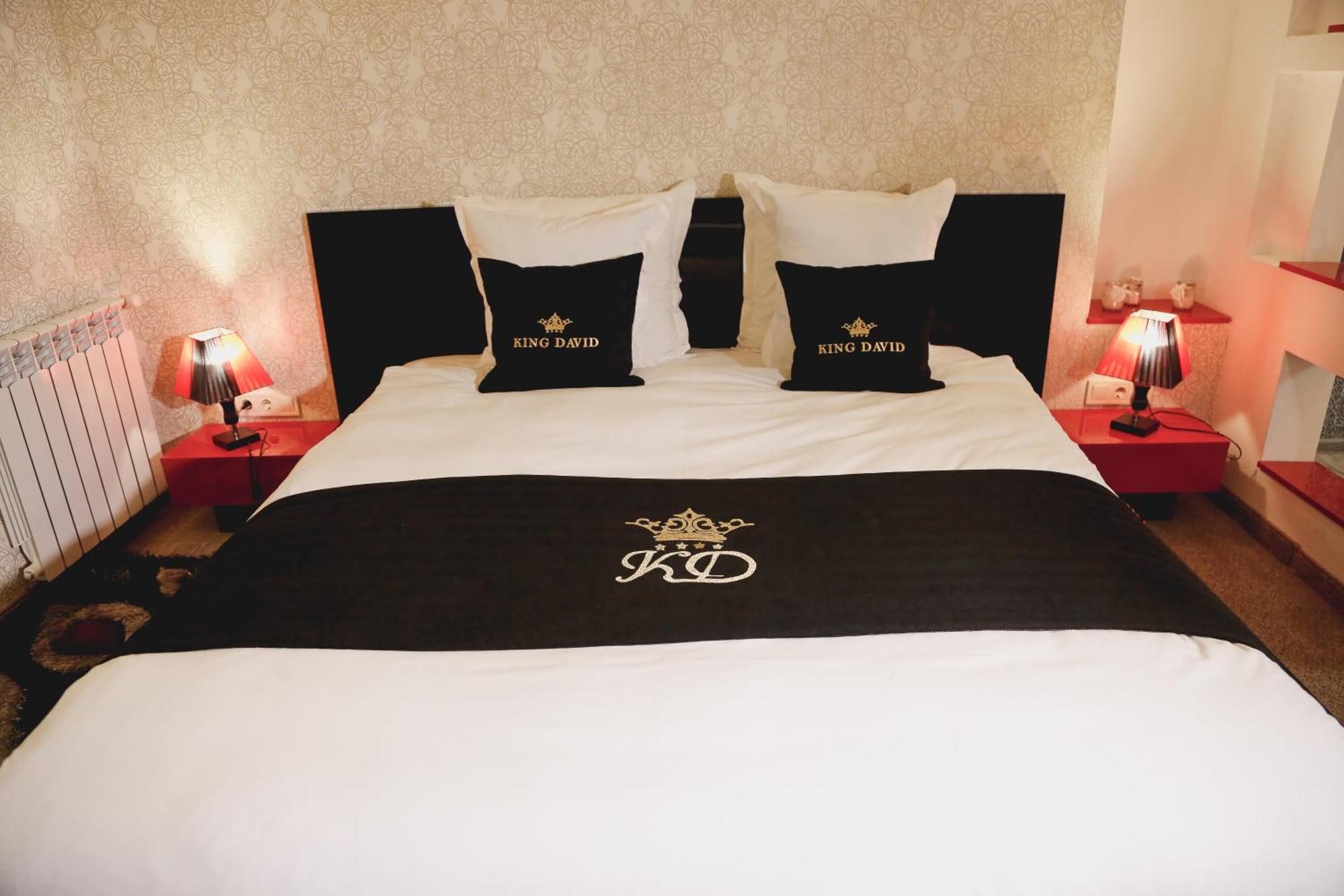 Hotel King David The Builder Kutaisi Bagian luar foto