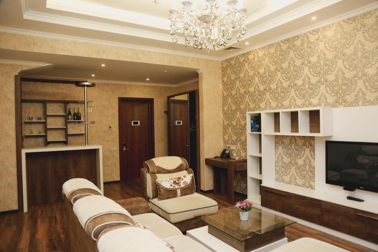 Hotel King David The Builder Kutaisi Bagian luar foto