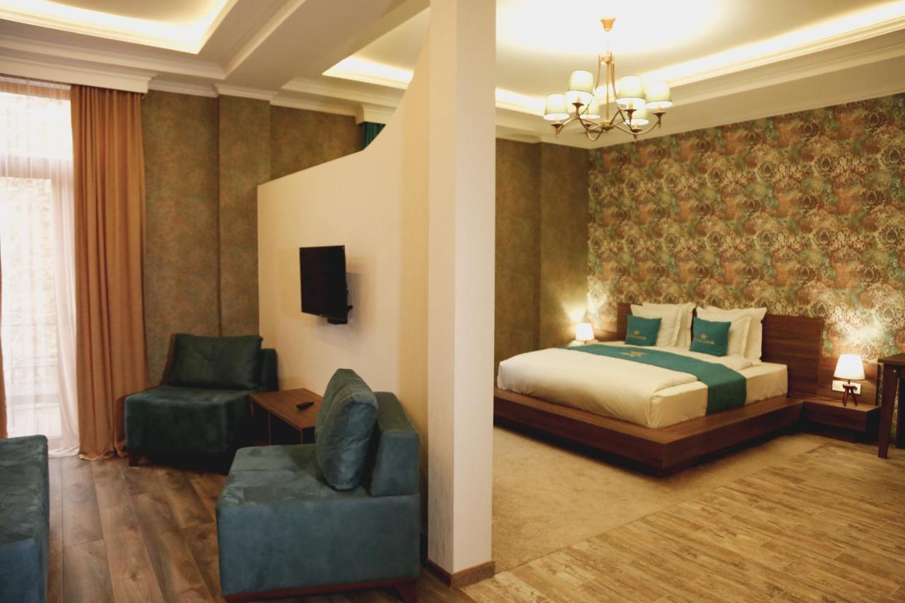 Hotel King David The Builder Kutaisi Bagian luar foto