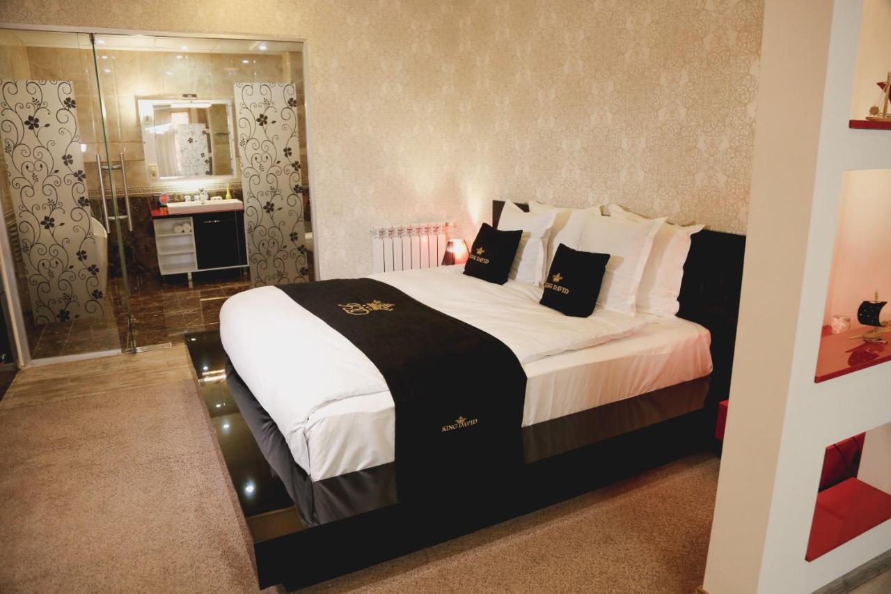 Hotel King David The Builder Kutaisi Bagian luar foto
